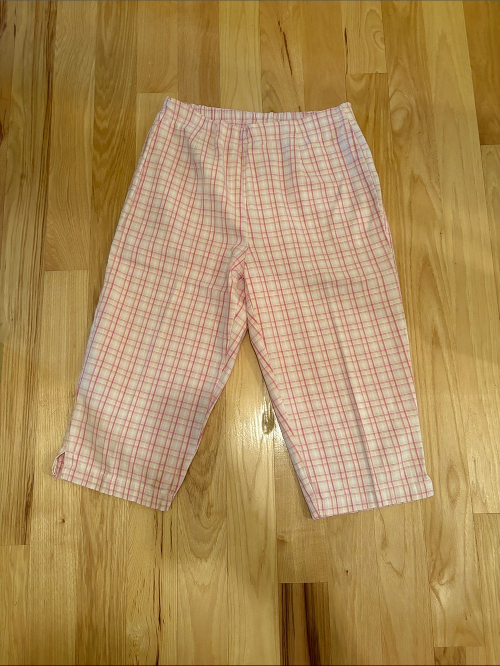 St. John's Bay Pink Plaid Capris